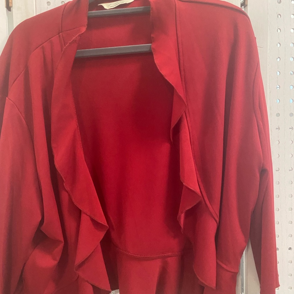 Chic Women's Red Ruffled Shrug